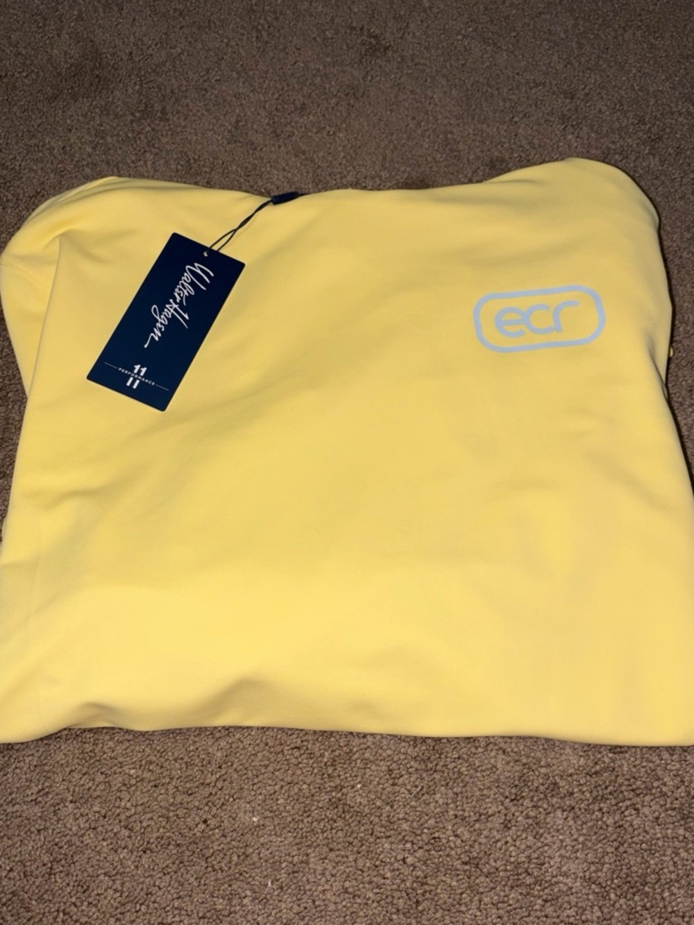Walter Hagen Yellow Golf Hoodie Tag